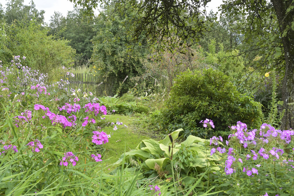 Der Garten lebt (5) „Naturnahe Grünoase“ die Plakette für den